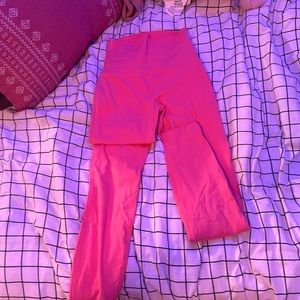 rasberry cream align leggings!